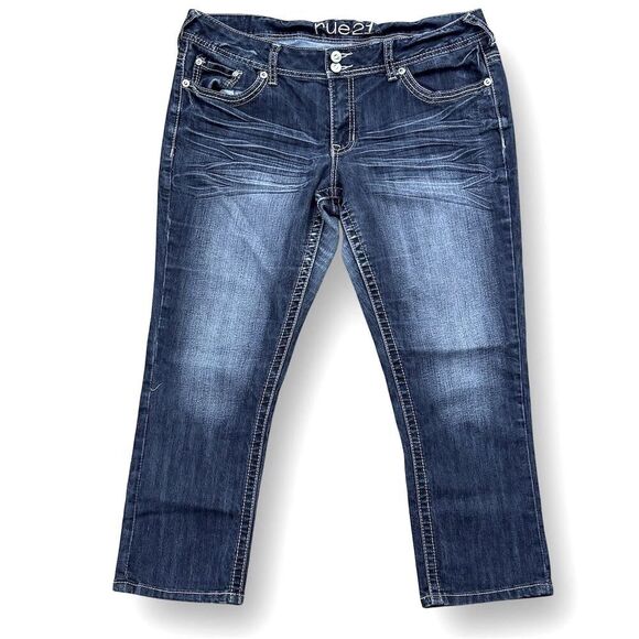Rue 21 Women's Cropped Blue Denim Jeans Size 13/14 Stretchy - Picture 1 of 10